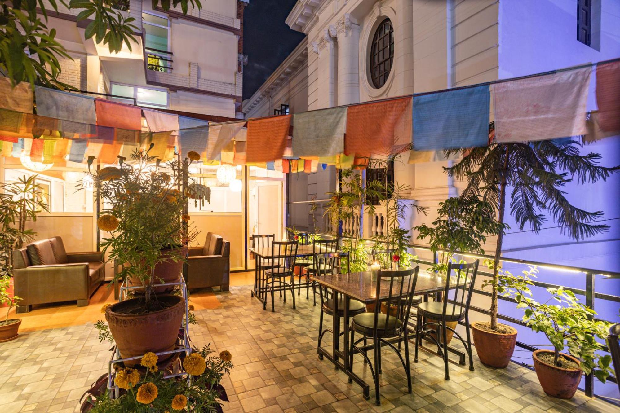 Oasis Kathmandu Hotel Exterior foto